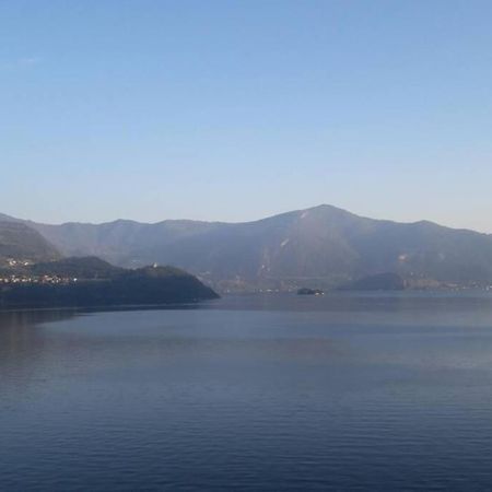 Appartamento Sul Lago D'Iseo Tavernola Bergamasca Εξωτερικό φωτογραφία