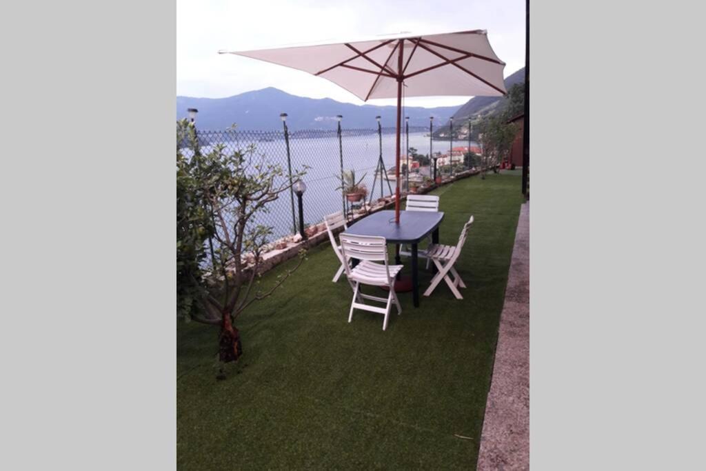 Appartamento Sul Lago D'Iseo Tavernola Bergamasca Εξωτερικό φωτογραφία