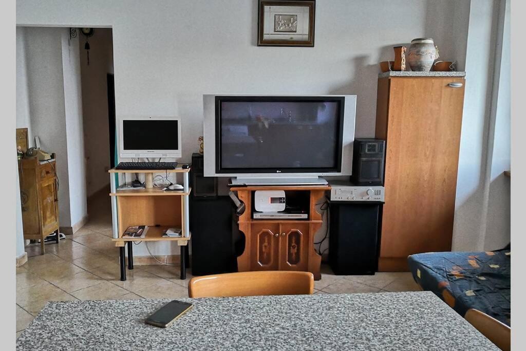 Appartamento Sul Lago D'Iseo Tavernola Bergamasca Εξωτερικό φωτογραφία